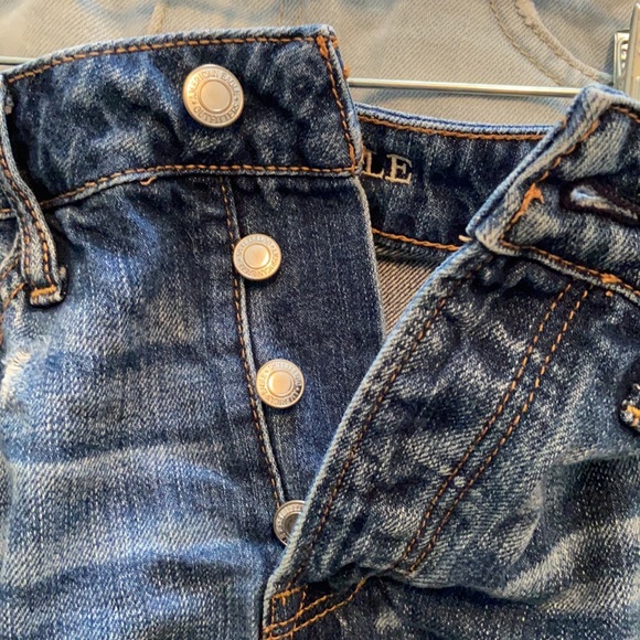 American eagle distressed jean skirt size 4 - Picture 4 of 4